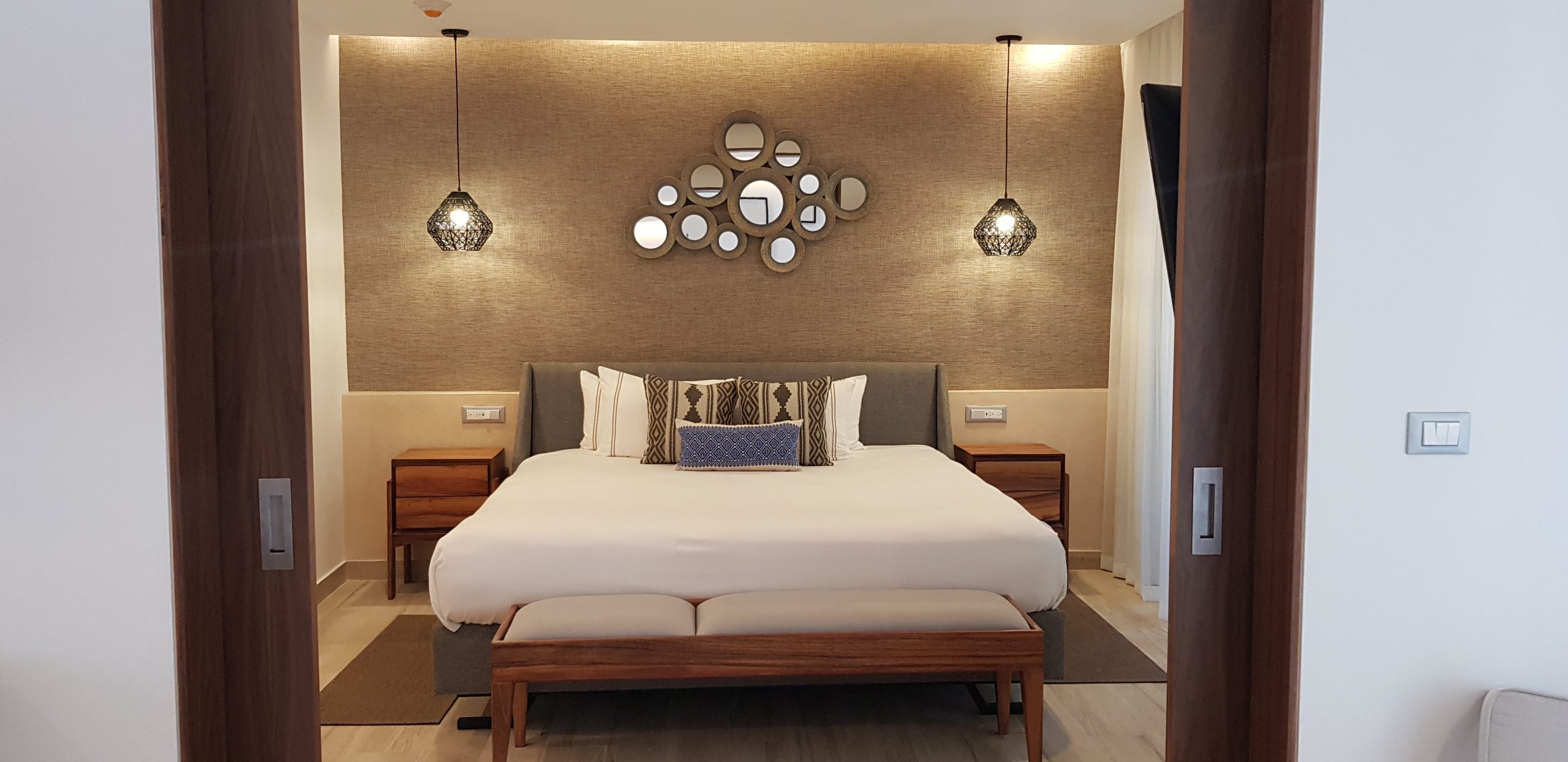 Departamento Luxury Residence Cuarto 2103 – The Fives Beach (USD)