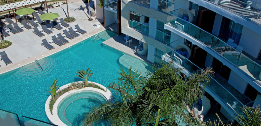 Departamento Luxury Residence Cuarto 2103 – The Fives Beach (USD)