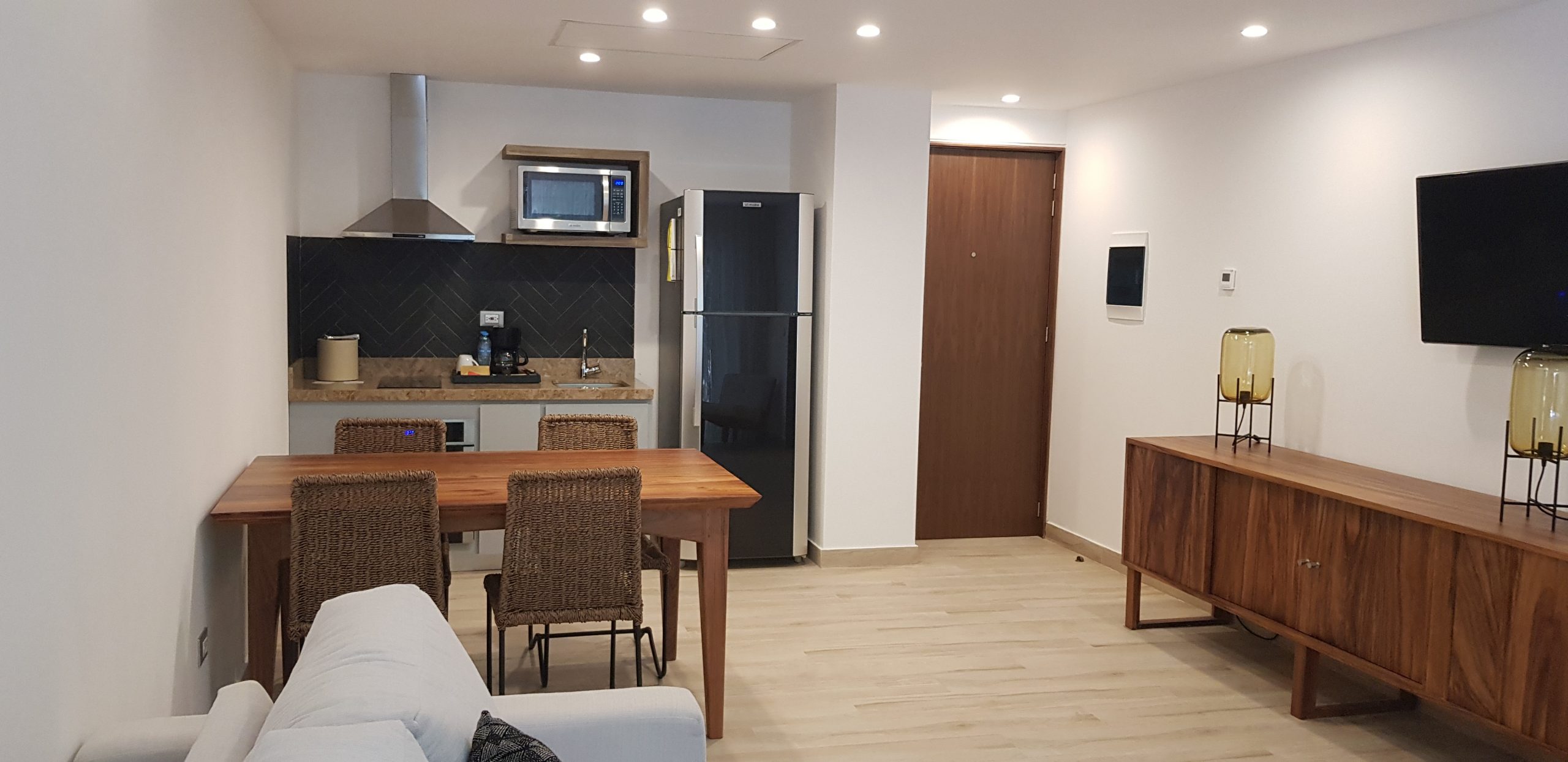 Departamento Luxury Residence Cuarto 2103 – The Fives Beach (USD)